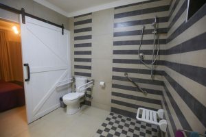Casa ilanga Amanzi Water Room (Accessible Bathroom)